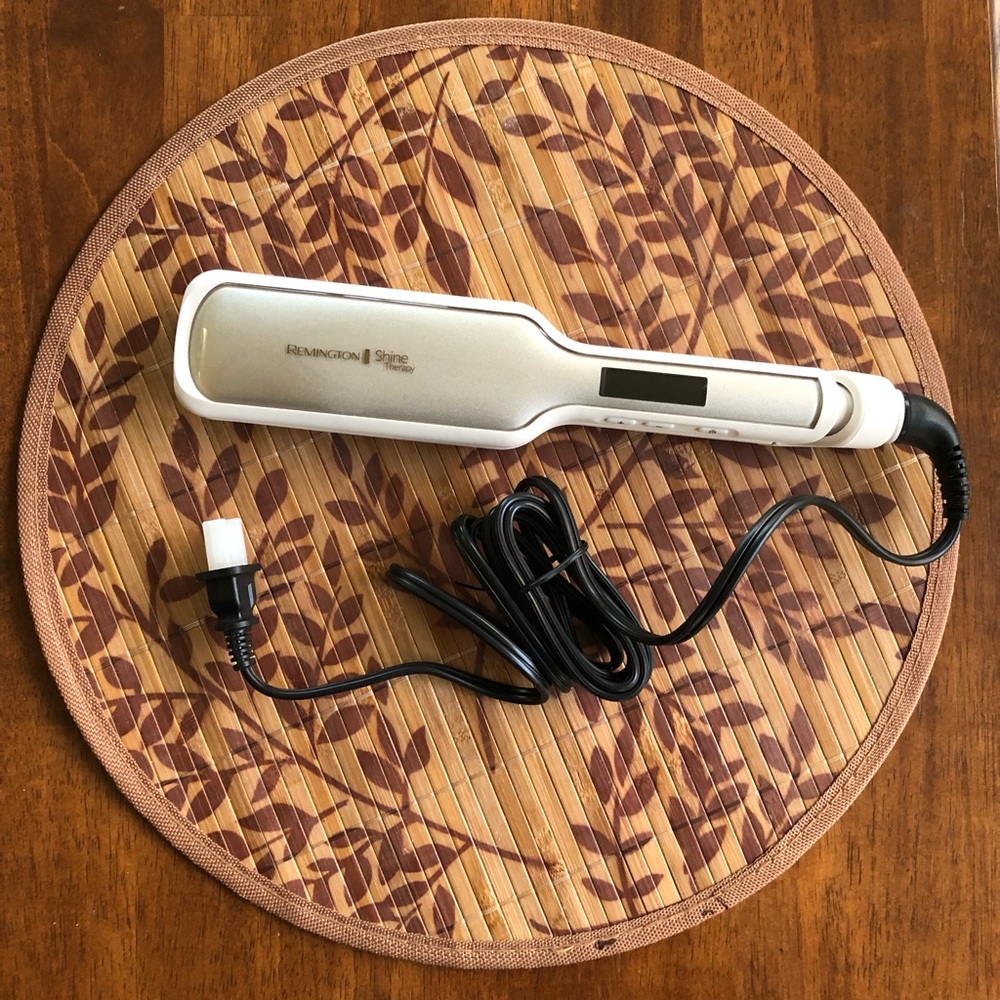 Remington shine therapy flat iron